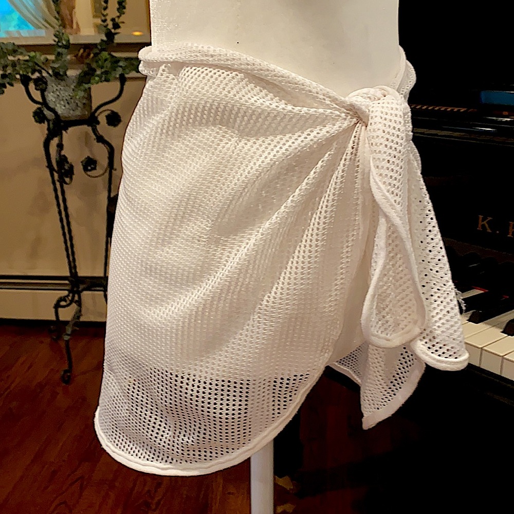 White Knit Sarong / Pareo / Wrap Cover-Up